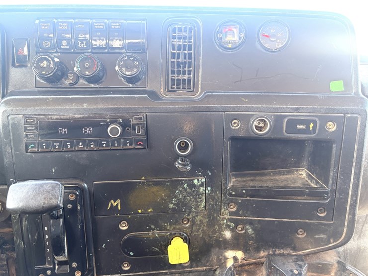 2022-international-mv607-image-10