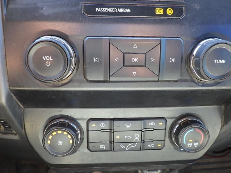 2019-ford-f550-image-32