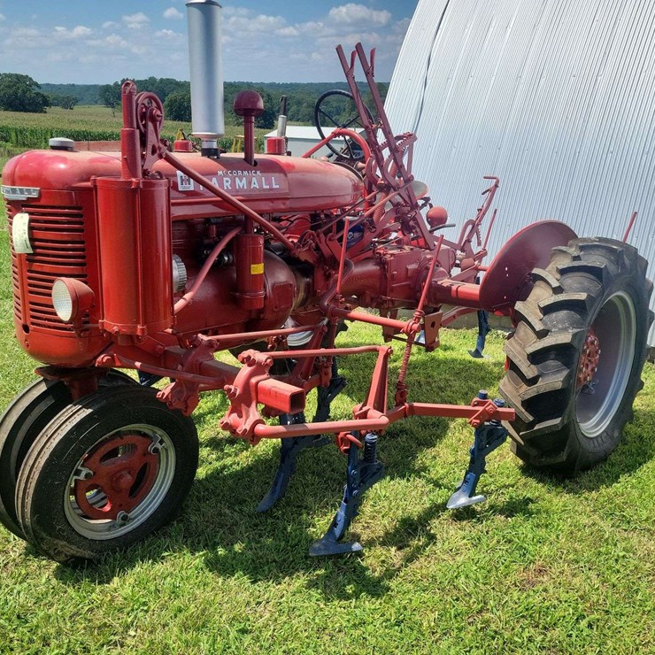 1947 Farmall B with Mounted Cultivator