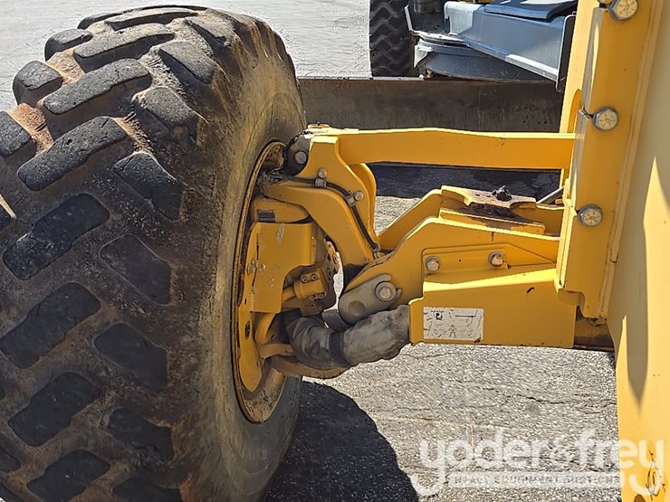 2016-deere-672gp-image-19