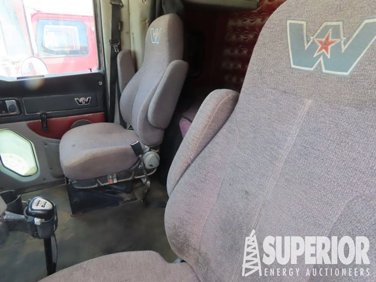 2013-western-star-4900-image-11