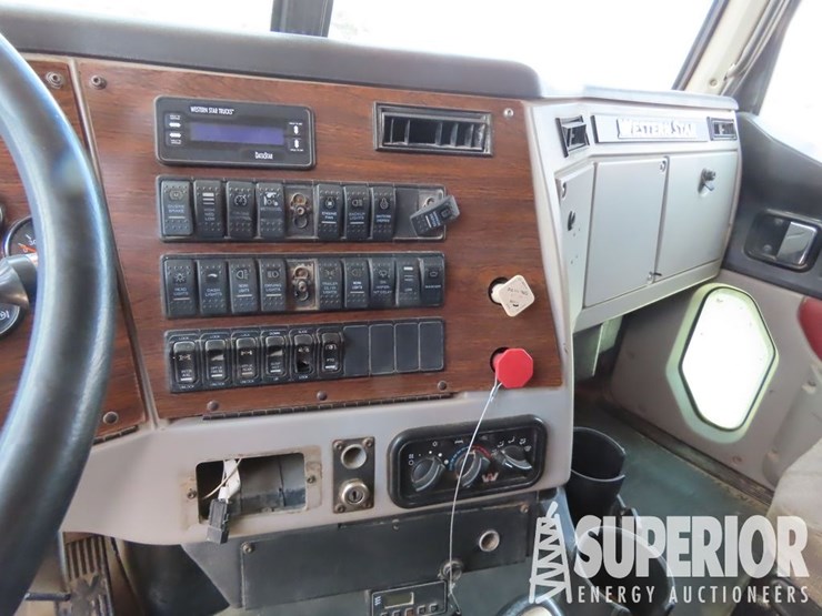 2013-western-star-4900-image-9