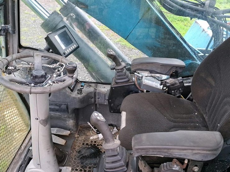 2015-fuchs-mhl320-image-14