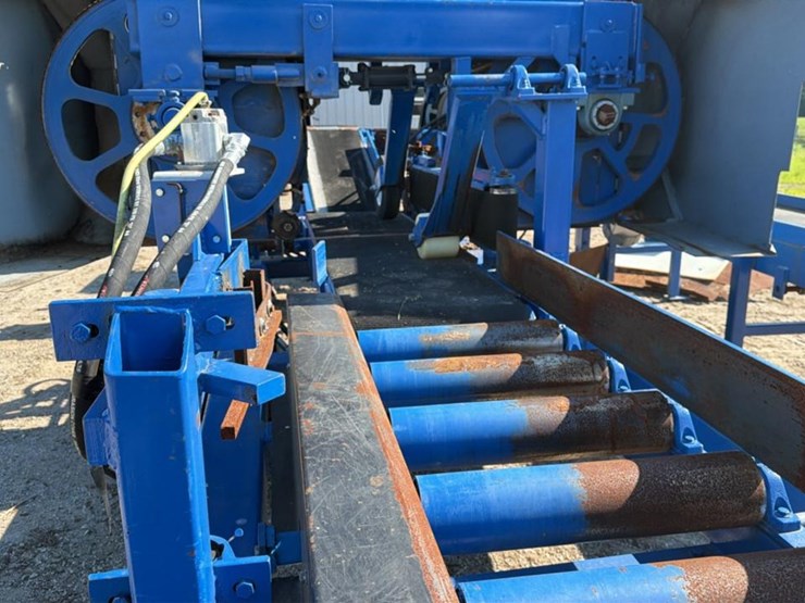 #155-•-2023-hershberger-mfg-stave-resaw-image-17