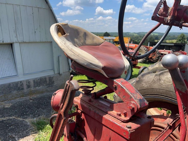 1955-farmall-300-image-18
