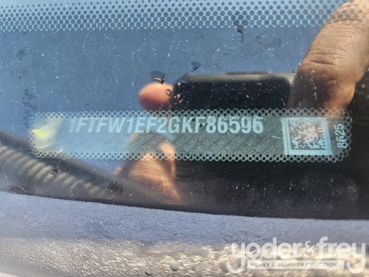 2016-ford-f150-image-47