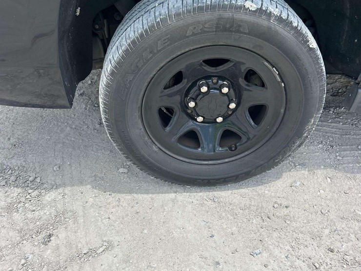 2018-chevrolet-tahoe-image-31