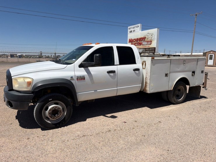 2008-dodge-ram-4500-image-1
