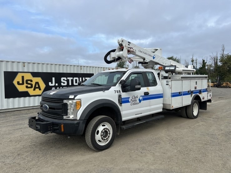 2017-ford-f550-image-1