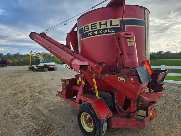 gehl-170-image-31