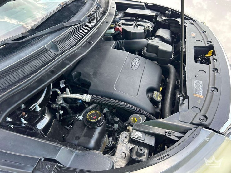 2016-ford-explorer-xlt-image-9