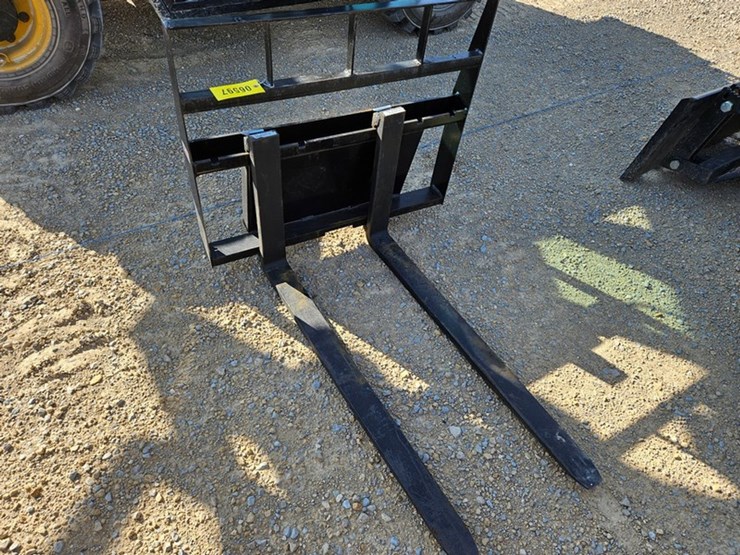 #93-•-kivel-mini-skid-42"-pallet-fork-image-7