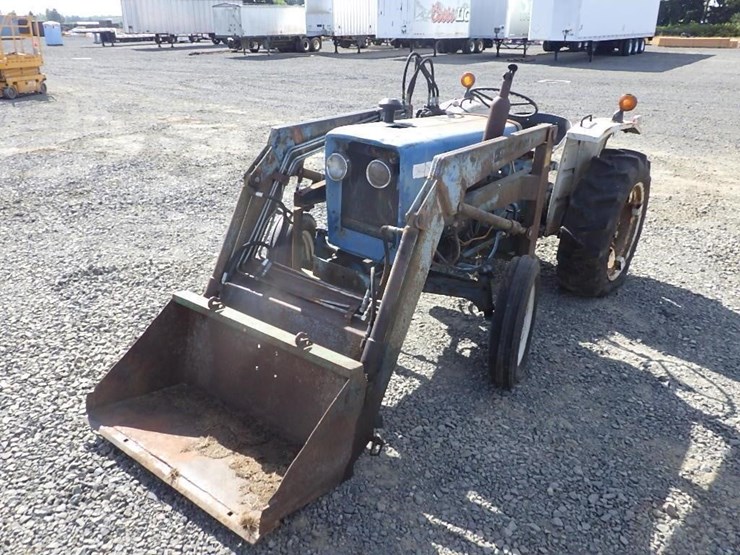 ford-tractor-image-1
