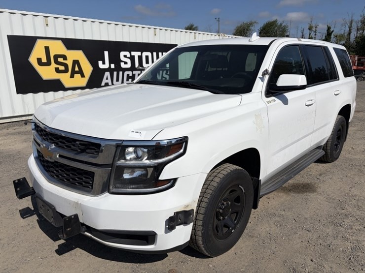 2016-chevrolet-tahoe-image-1