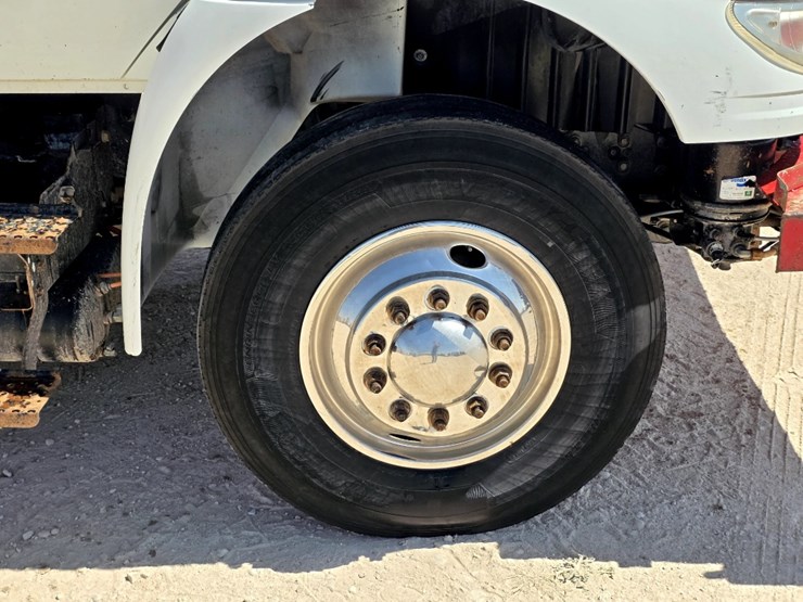 2018-international-durastar-4300-image-18