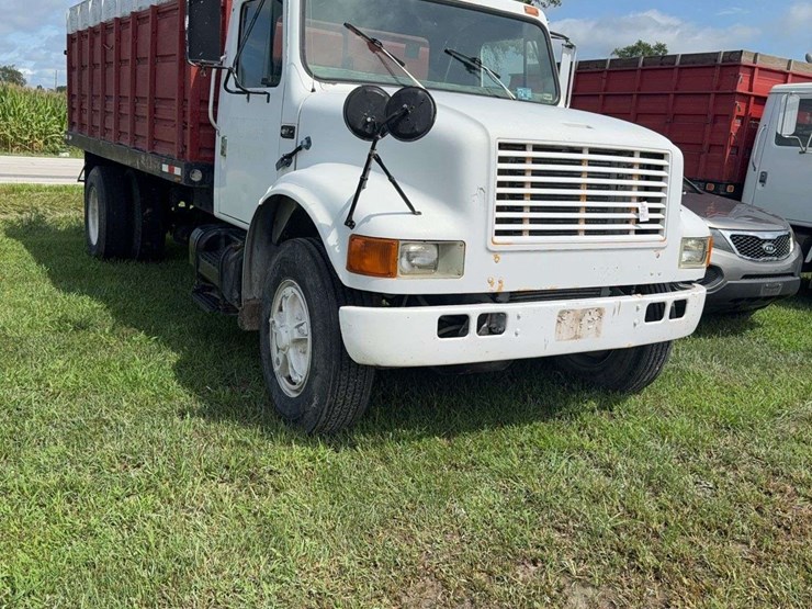 1990-international-4900-image-2