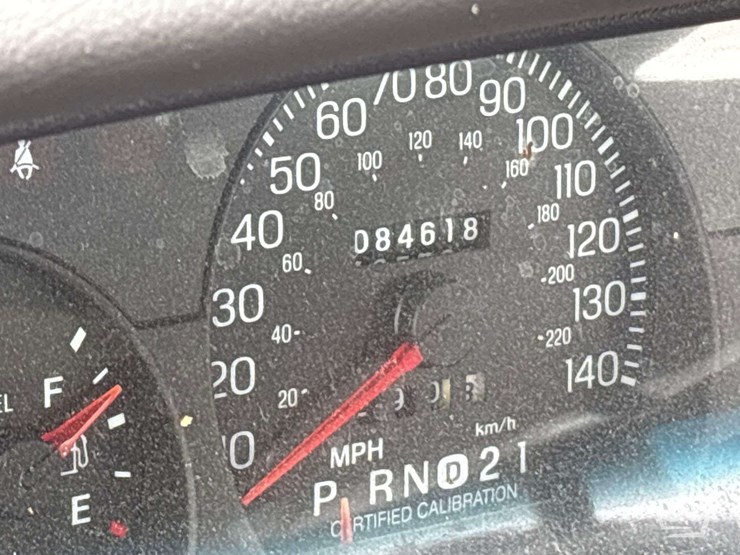 2003-ford-crown-victoria-sedan-image-6