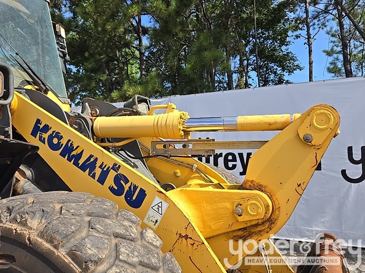 2017-komatsu-wa270-8-image-28
