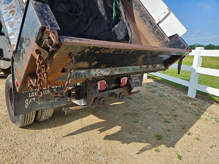 2007-chevrolet-3500hd-image-13