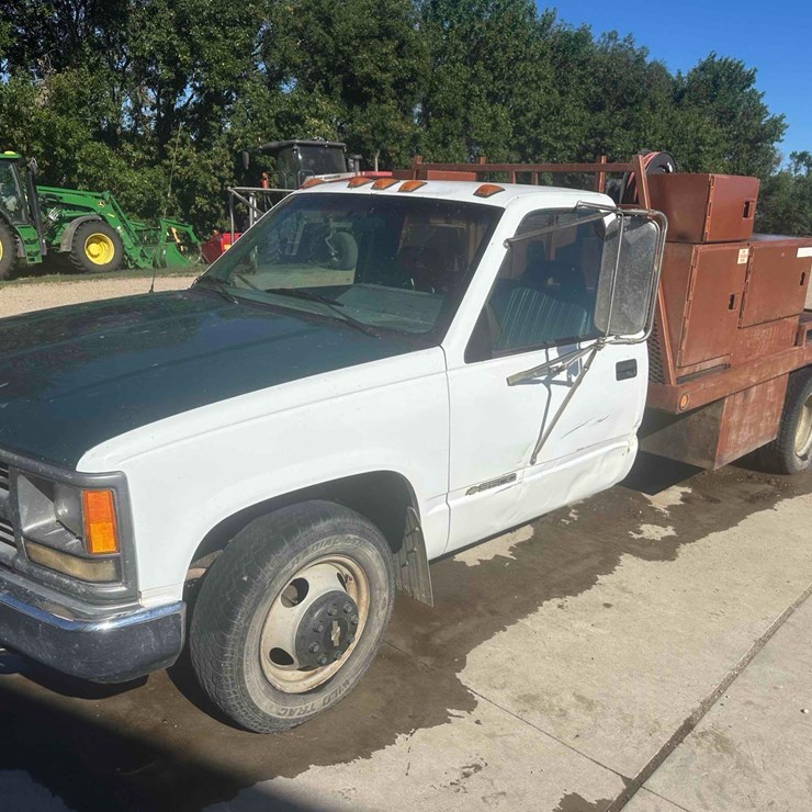 CHEVROLET 3500