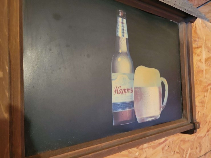hamms-plastic-light-up-beer-sign-image-3