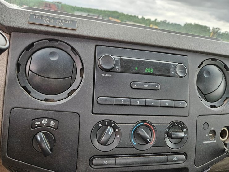 2008-ford-f550-image-39