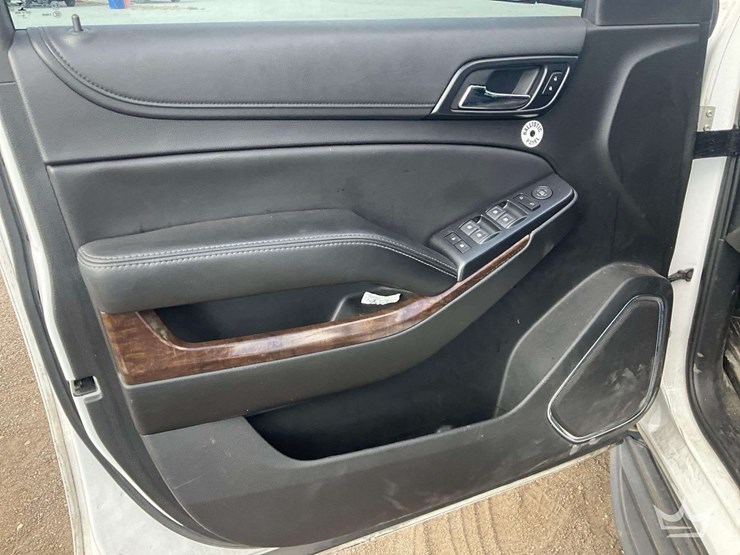 2019-chevrolet-tahoe-image-11