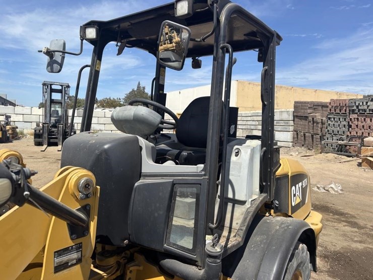 2014-caterpillar-907h2-image-21