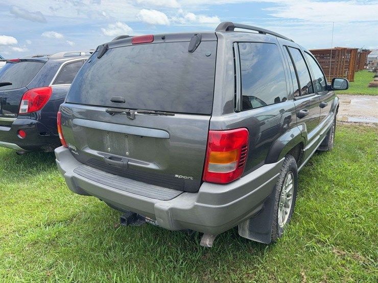 2002-jeep-grand-cherokee-image-3