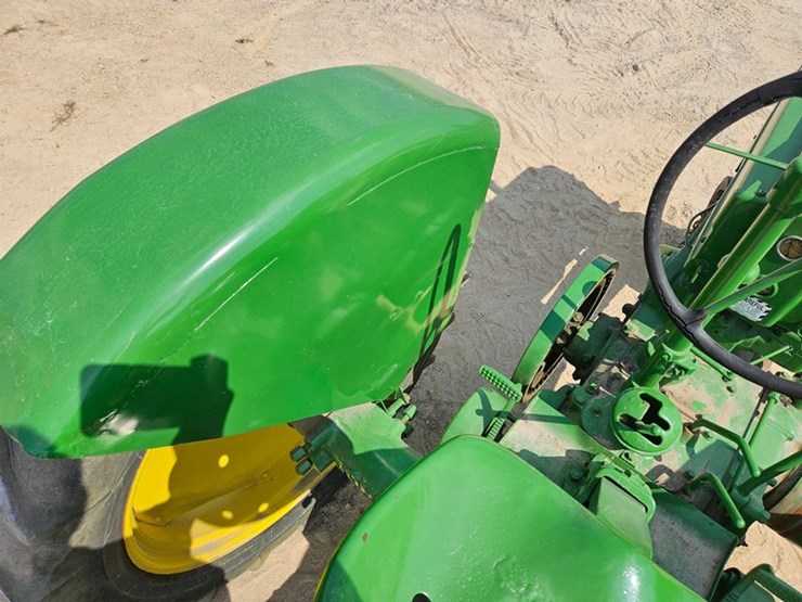 john-deere-b-image-32