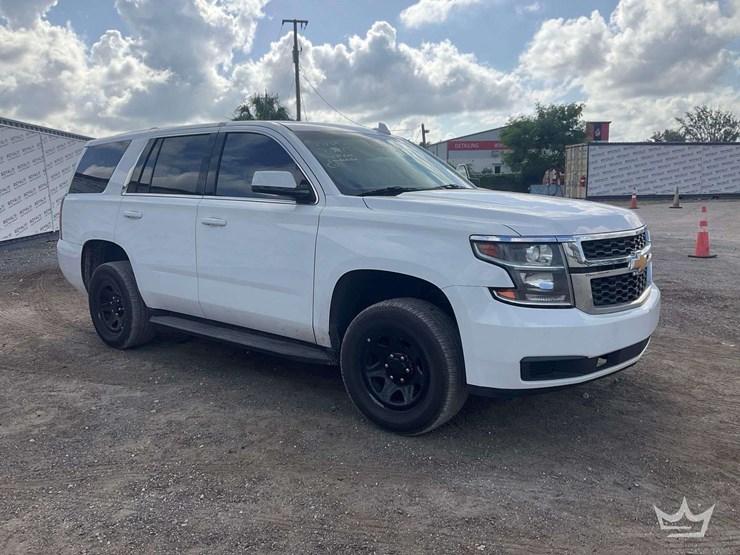 2019-chevrolet-tahoe-image-2