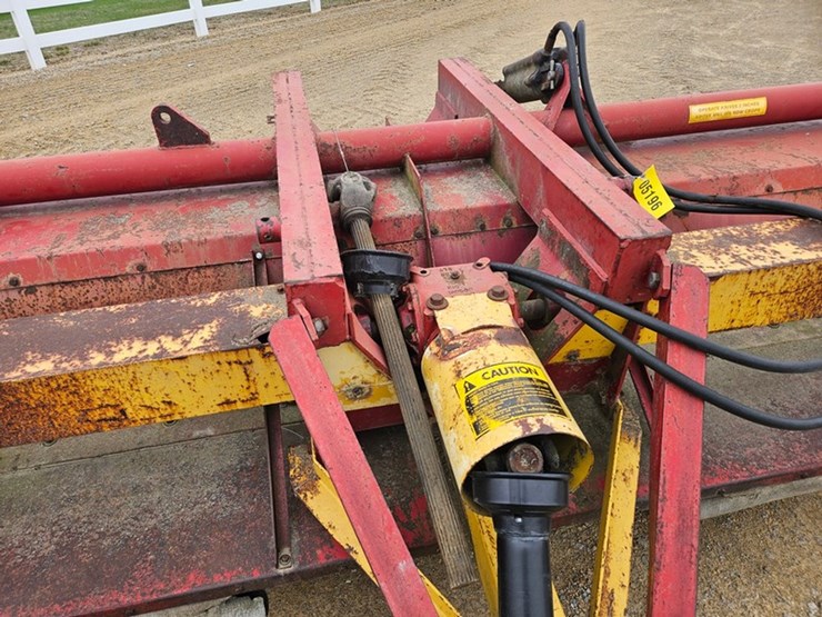 #111-•-mc-2408-sb-stalk-shredder-image-11