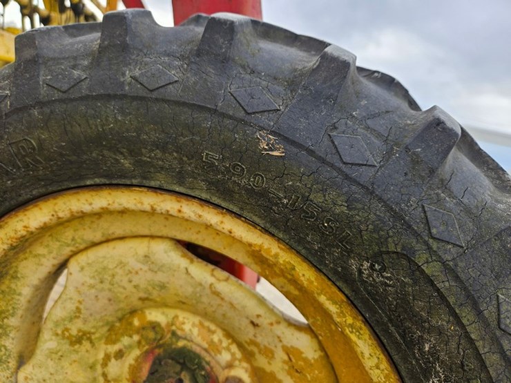 new-holland-256-image-21