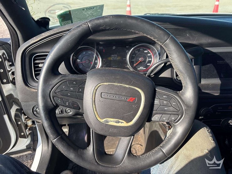2018-dodge-charger-sedan-image-13