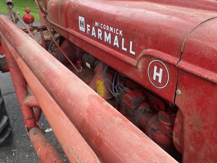 #6067-•-1948-farmall-h-tractor-image-27