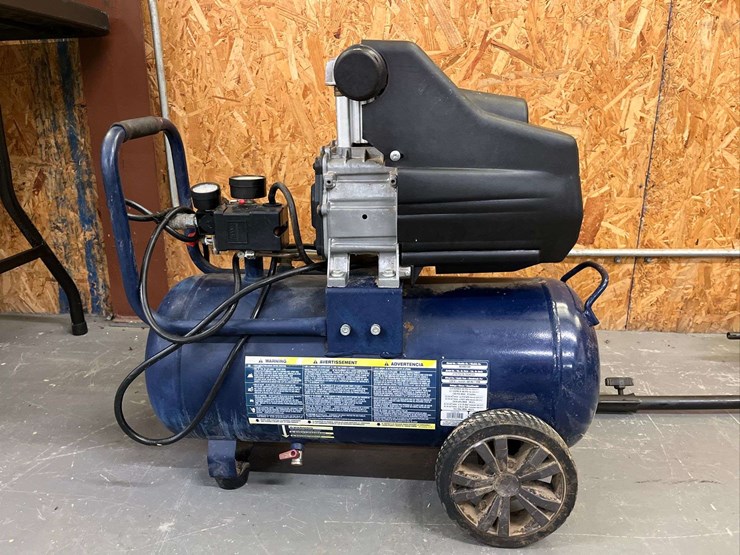 campbell-8-gallon-150psi-portable-air-compressor-image-3
