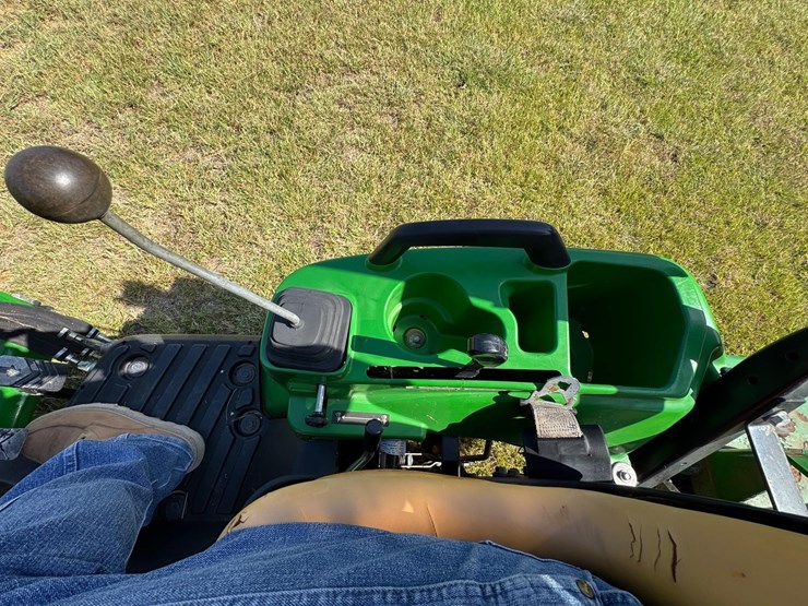 2014-john-deere-1023e-image-43