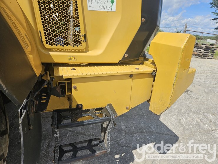 2016-caterpillar-966m-xe-image-36