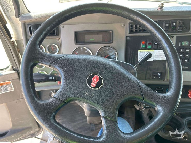 2019-kenworth-t370-image-15