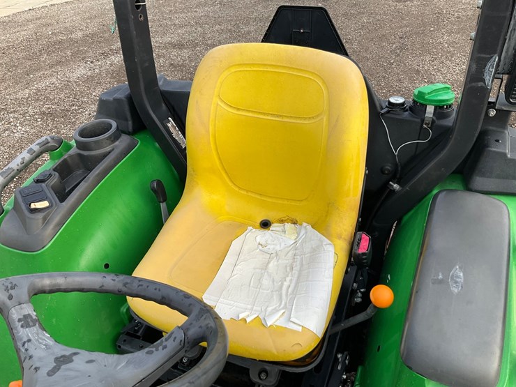 john-deere-3038e-image-60
