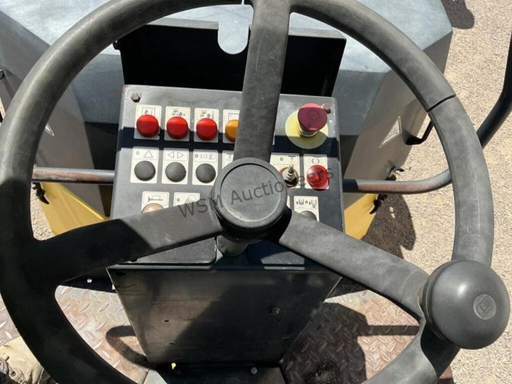 2004-bomag-dw-138-ad-double-drum-roller-image-15