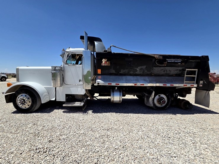 1998-peterbilt-379-image-8