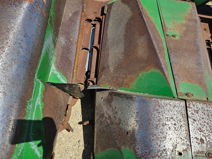 john-deere-444-image-10