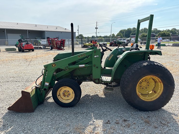 john-deere-1070-image-2