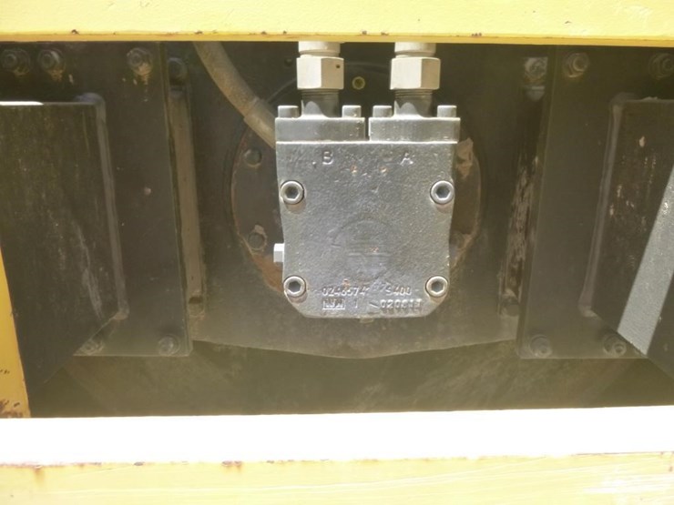 2012-bomag-bw213pdh-40-image-13