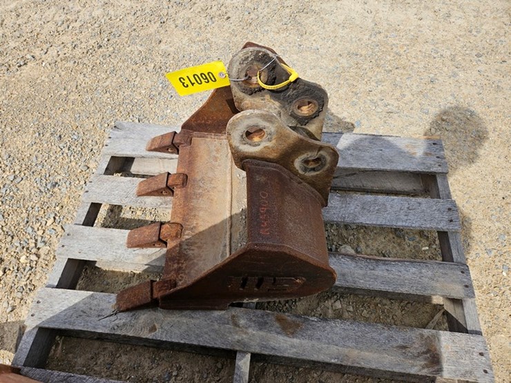 #48-•-2014-wacker-1404-20"-excavator-bucket-image-2