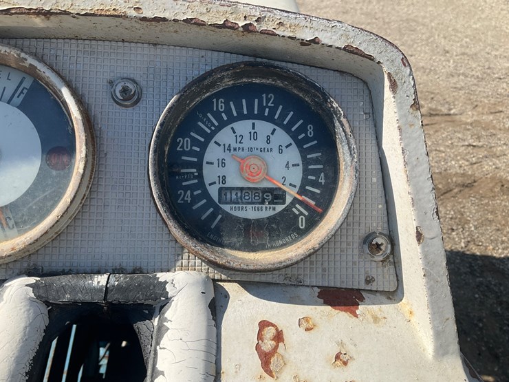 1963-ford-6000-image-23