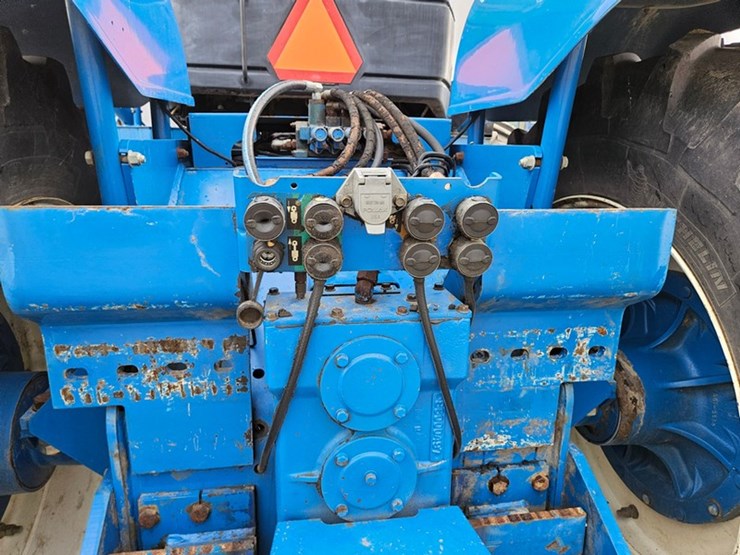 new-holland-9682-image-20