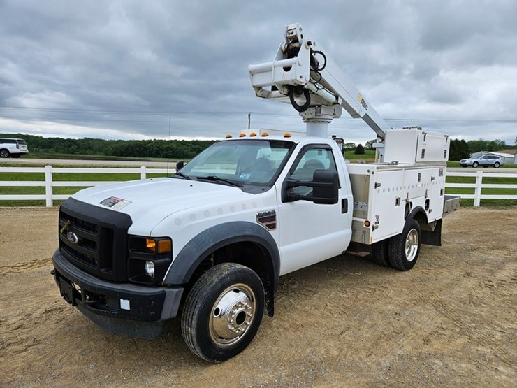 2008-ford-f550-image-1
