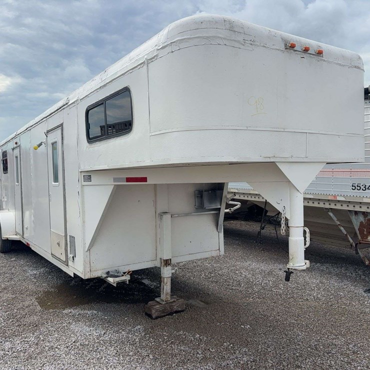 1998 Delta Gooseneck horse trailer w/living quarters, 2 horse straight load, full bath, A/C, hot water heater just upgraded, w/keys, vin #4MWGH2626WN001217